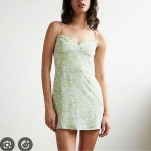 NWT Aritzia Wilfred Fable Dress White/Grass Green Size 4